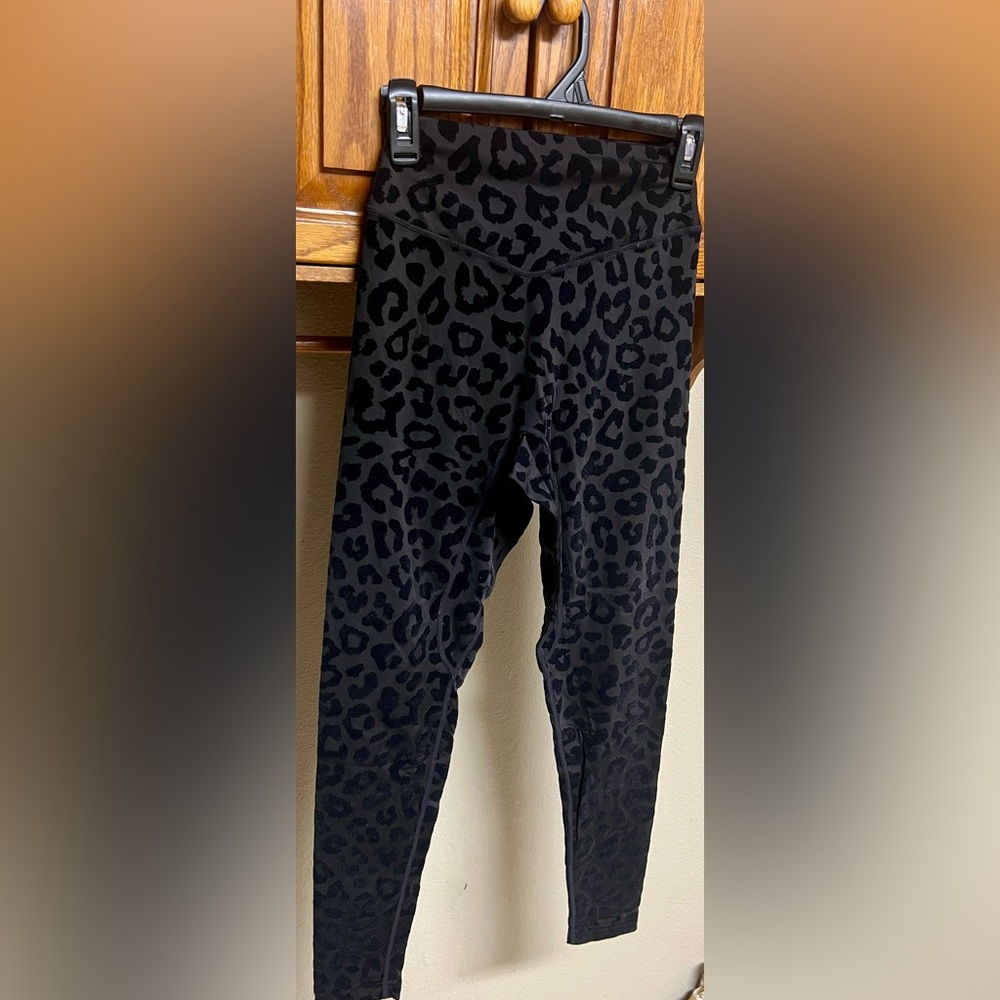 Balance Athletica Black Leopard Print Leggings EUC! - Picture 3 of 15